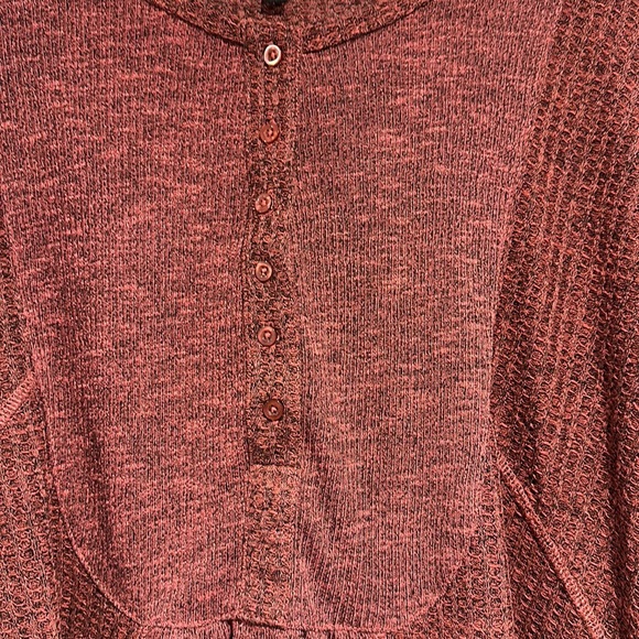 NWT- DG2, Colour block, Raglan Sleeve, Top. - Picture 6 of 14